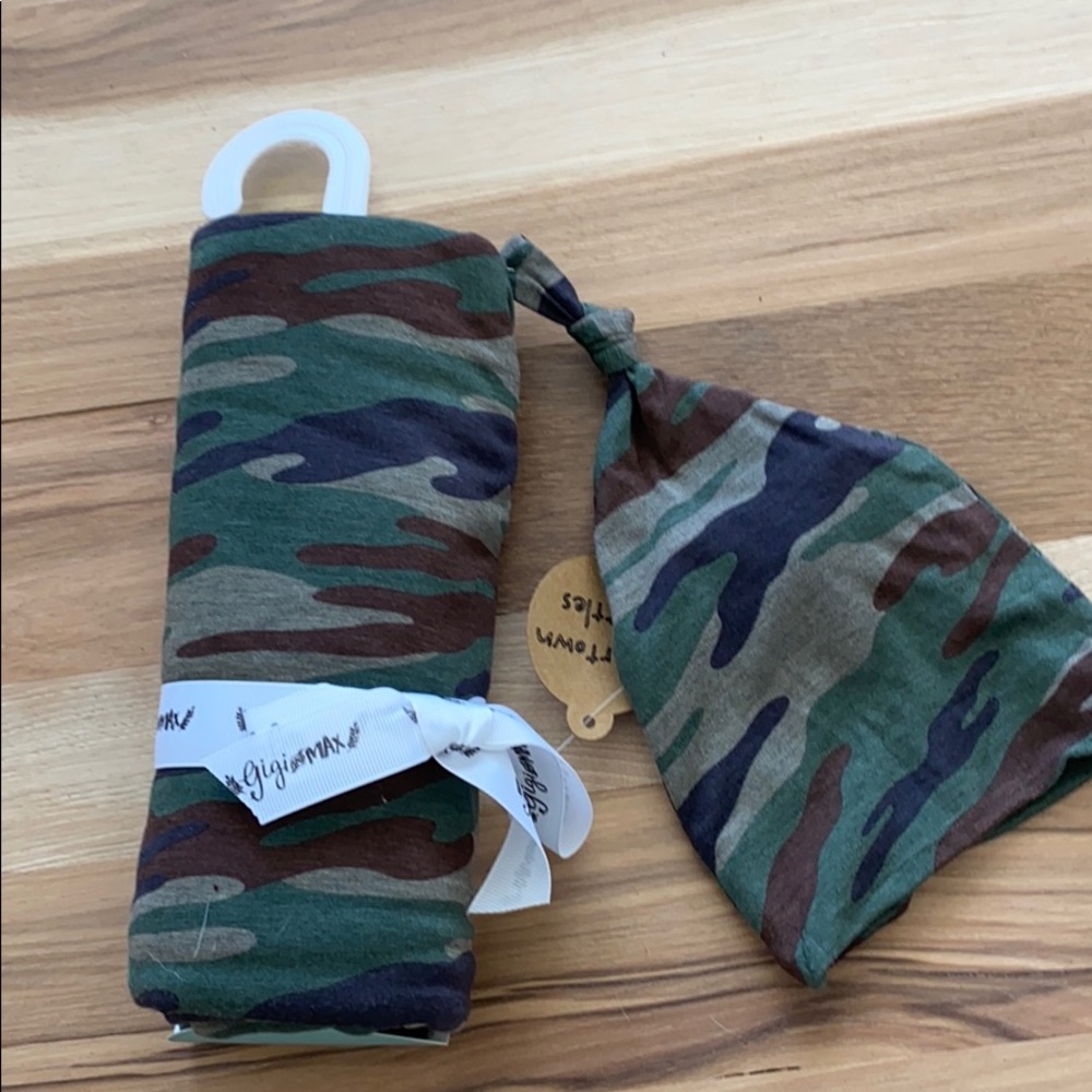 Gigi and max swaddle and knotted hat